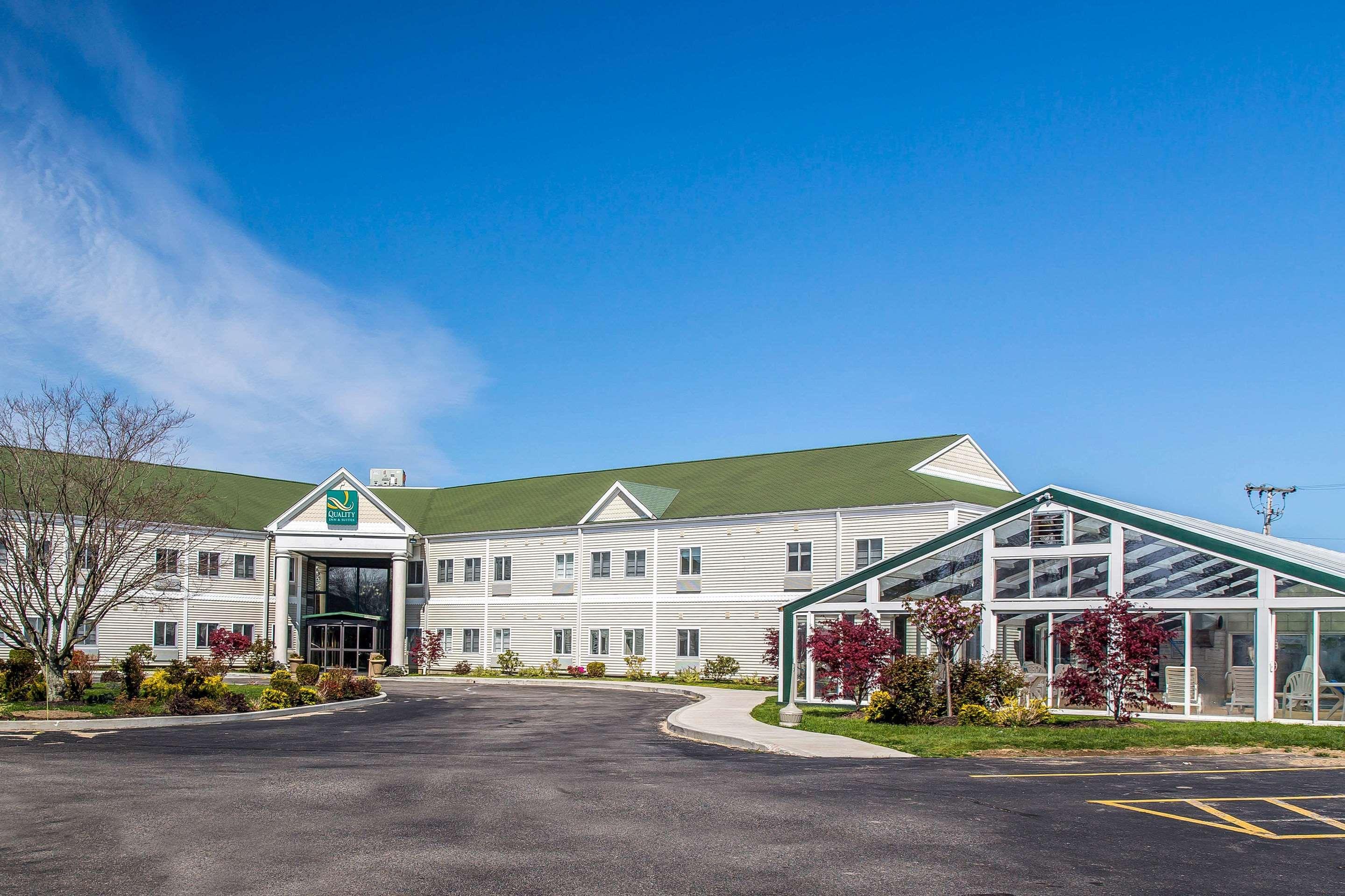 Quality Inn & Suites Middletown - Newport Exterior foto